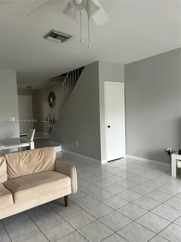 Miami FL 33193