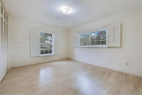 7240 SW 109th Terrace Pinecrest FL 33156