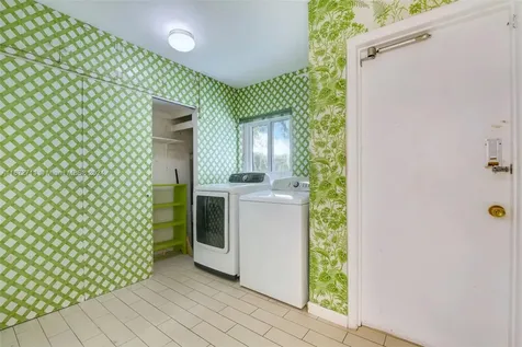 7240 SW 109th Terrace Pinecrest FL 33156