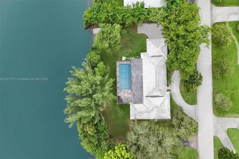 7240 SW 109th Terrace Pinecrest FL 33156