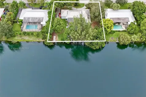 7240 SW 109th Terrace Pinecrest FL 33156