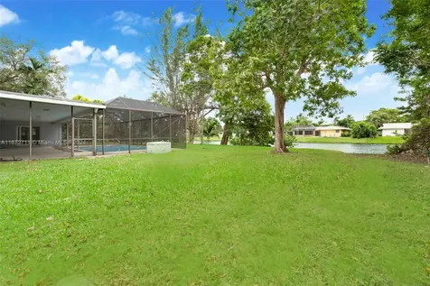 7240 SW 109th Terrace Pinecrest FL 33156