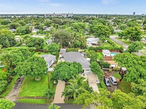 1787 NE 177th Street North Miami Beach FL 33162