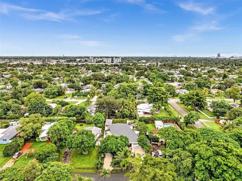 1787 NE 177th Street North Miami Beach FL 33162