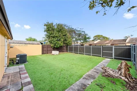 3005 NW 204th Terrace Miami Gardens FL 33056