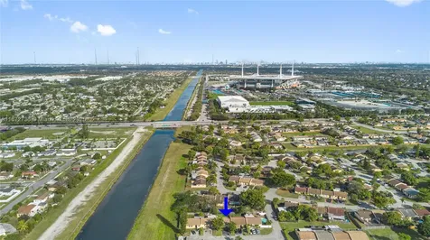 3005 NW 204th Terrace Miami Gardens FL 33056