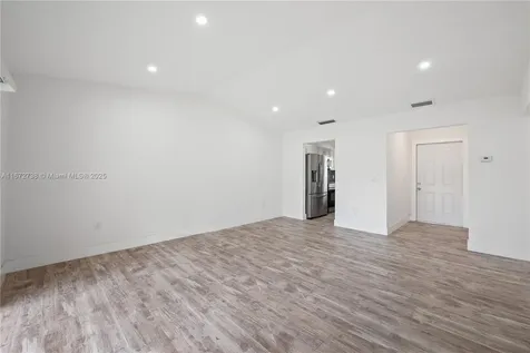 3005 NW 204th Terrace Miami Gardens FL 33056