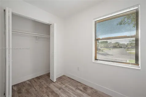 3005 NW 204th Terrace Miami Gardens FL 33056