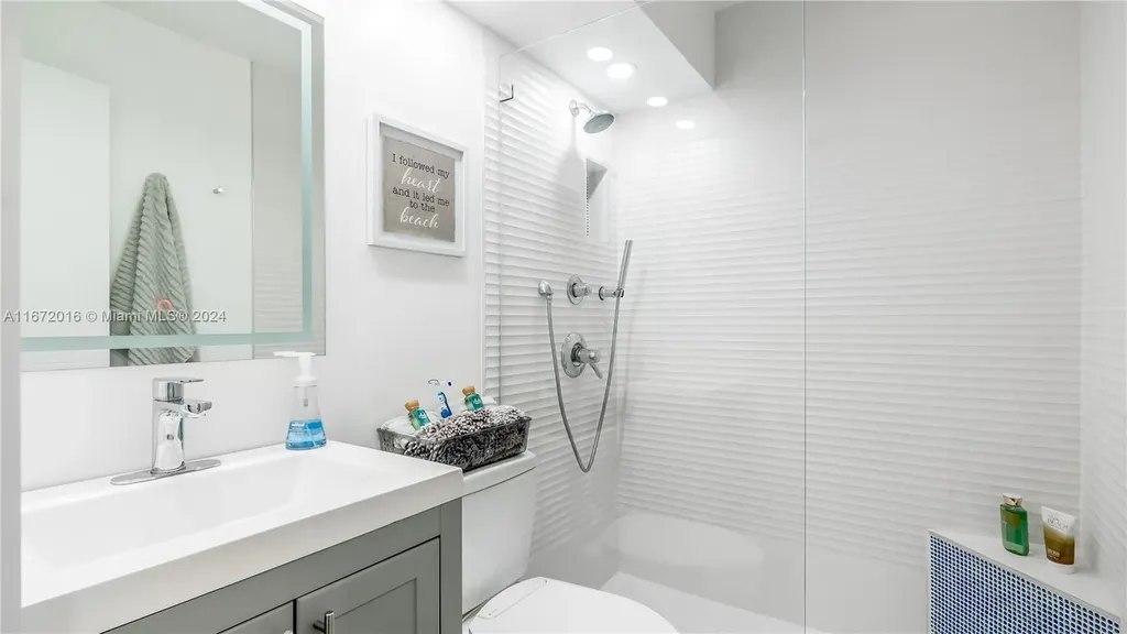 201 Van Buren Street Hollywood FL 33019