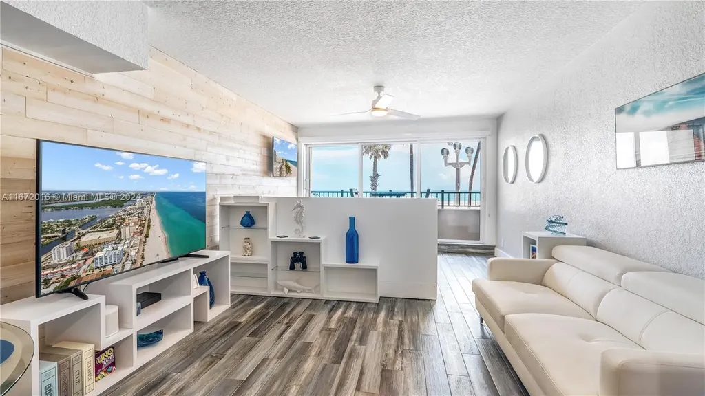 201 Van Buren Street Hollywood FL 33019