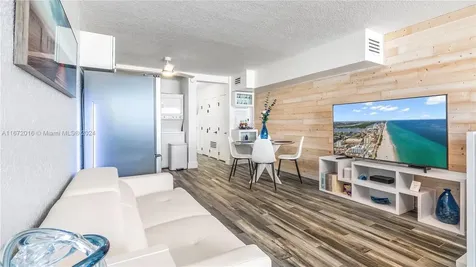 201 Van Buren Street Hollywood FL 33019