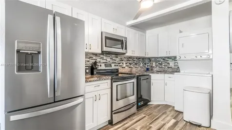 201 Van Buren Street Hollywood FL 33019