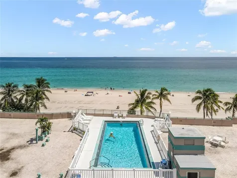 201 Van Buren Street Hollywood FL 33019