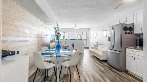 201 Van Buren Street Hollywood FL 33019