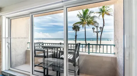 201 Van Buren Street Hollywood FL 33019