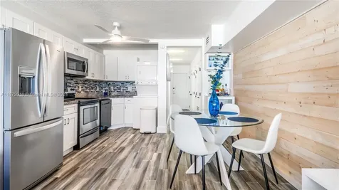 201 Van Buren Street Hollywood FL 33019