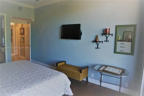 151 Crandon Boulevard Key Biscayne FL 33149