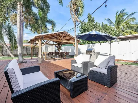 821 SW 25th Street Fort Lauderdale FL 33315