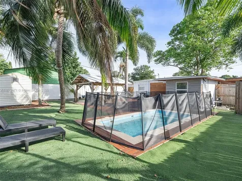 821 SW 25th Street Fort Lauderdale FL 33315