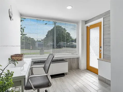 821 SW 25th Street Fort Lauderdale FL 33315