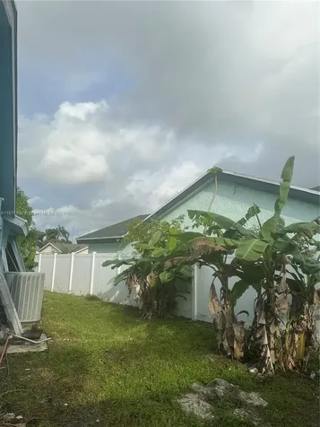 603 SW 75th Avenue North Lauderdale FL 33068
