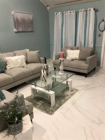 603 SW 75th Avenue North Lauderdale FL 33068