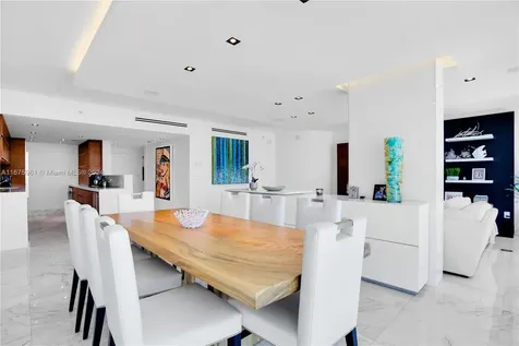 6801 Collins Avenue Miami Beach FL 33141