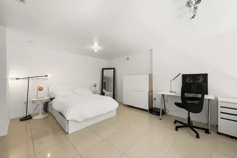 3449 NE 1 Avenue Miami FL 33137