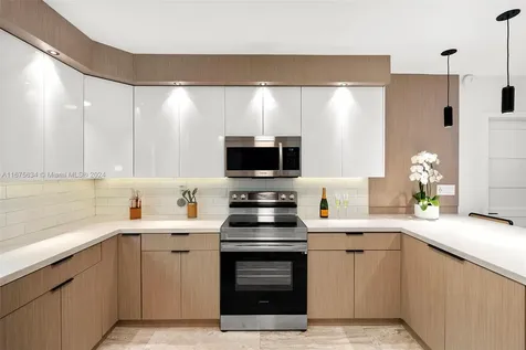 623 Grand Concourse Miami Shores FL 33138