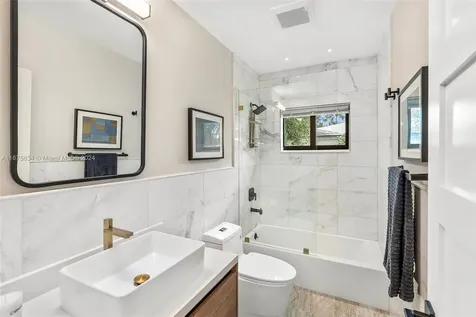 623 Grand Concourse Miami Shores FL 33138
