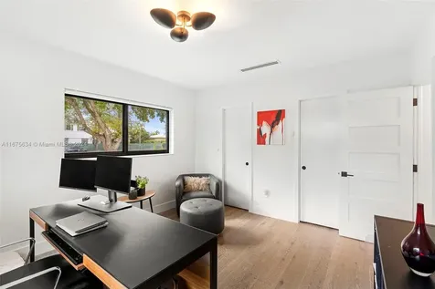 623 Grand Concourse Miami Shores FL 33138