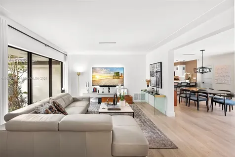 623 Grand Concourse Miami Shores FL 33138