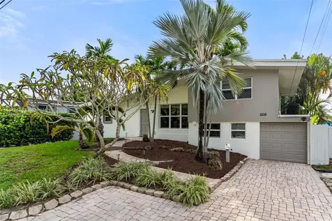 2518 Whale Harbor Lane Fort Lauderdale FL 33312