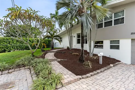 2518 Whale Harbor Lane Fort Lauderdale FL 33312