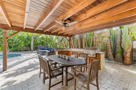 2518 Whale Harbor Lane Fort Lauderdale FL 33312