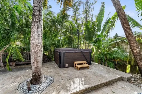 2518 Whale Harbor Lane Fort Lauderdale FL 33312