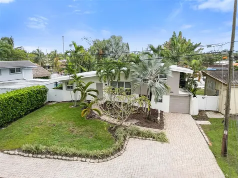 2518 Whale Harbor Lane Fort Lauderdale FL 33312