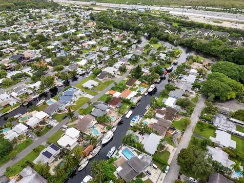 2518 Whale Harbor Lane Fort Lauderdale FL 33312