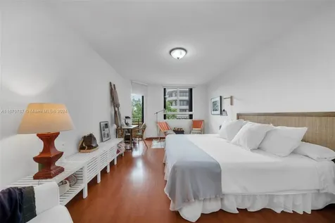 181 Crandon Boulevard Key Biscayne FL 33149