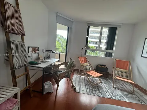 181 Crandon Boulevard Key Biscayne FL 33149