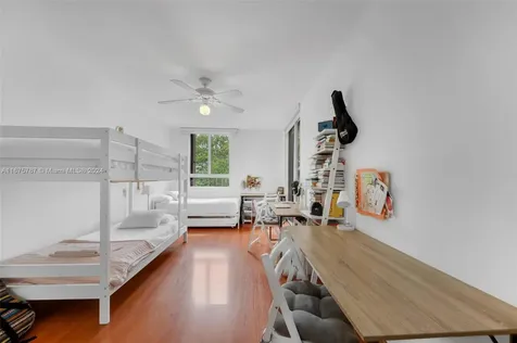181 Crandon Boulevard Key Biscayne FL 33149