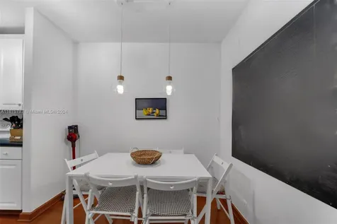 181 Crandon Boulevard Key Biscayne FL 33149
