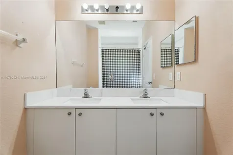 21481 SW 85th Avenue Cutler Bay FL 33189