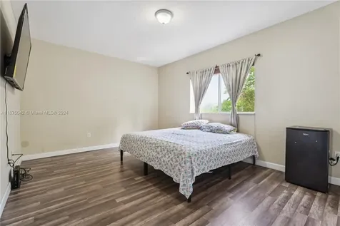 21481 SW 85th Avenue Cutler Bay FL 33189