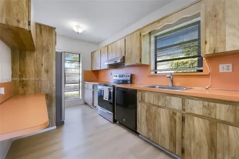 8451 SW 29th Street Miami FL 33155