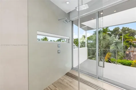 65 S Hibiscus Drive Miami Beach FL 33139