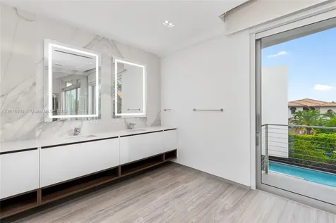 65 S Hibiscus Drive Miami Beach FL 33139