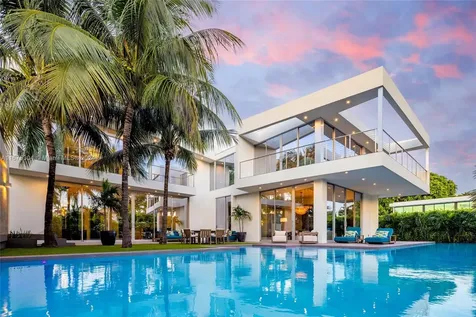 65 S Hibiscus Drive Miami Beach FL 33139