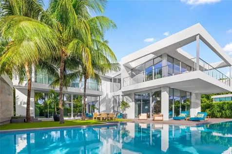 65 S Hibiscus Drive Miami Beach FL 33139
