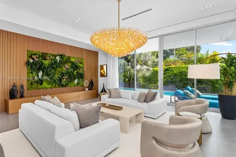 65 S Hibiscus Drive Miami Beach FL 33139